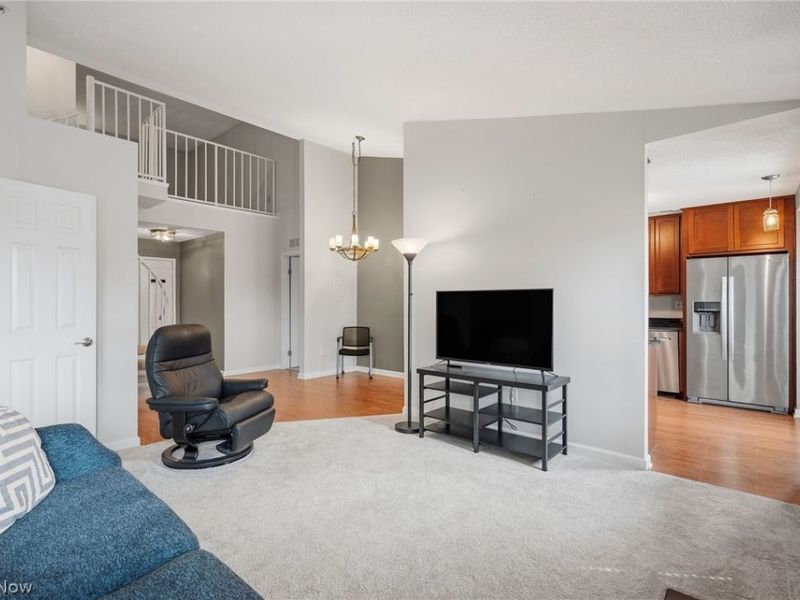 240 Fox Hollow Dr., Unit 403, Mayfield Heights, OH 44124 Photo 7