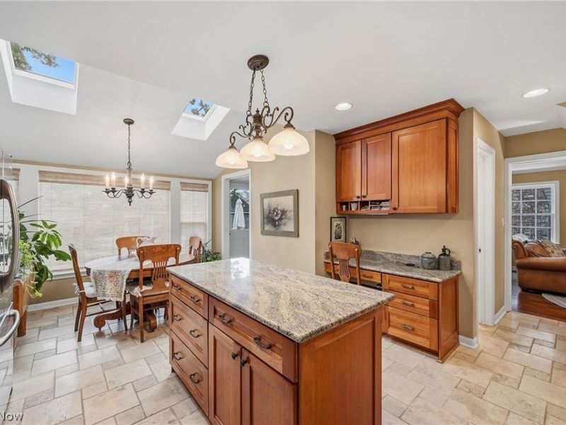 304 Castle Boulevard, Akron, OH 44313 Photo 19