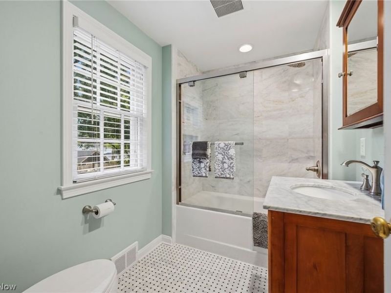 304 Castle Boulevard, Akron, OH 44313 Photo 34