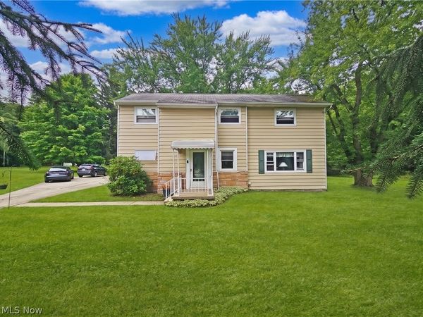 27304 White Road , Willoughby Hills, OH 44092