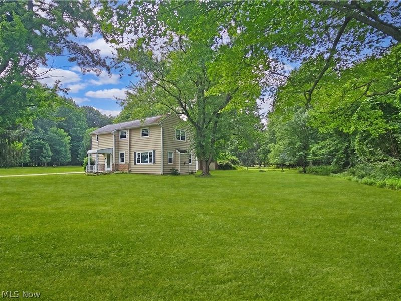 27304 White Road, Willoughby Hills, OH 44092 Photo 2