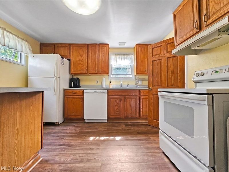 27304 White Road, Willoughby Hills, OH 44092 Photo 24