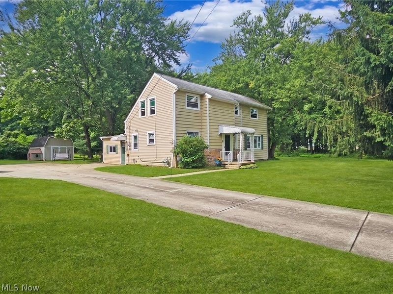 27304 White Road, Willoughby Hills, OH 44092 Photo 3