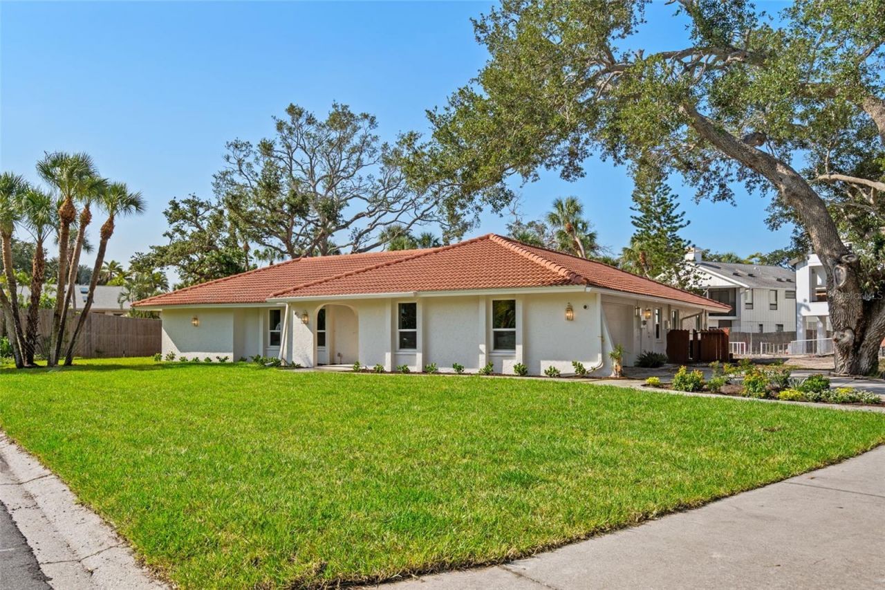 670 Venice Lane, Sarasota, FL 34242 Photo