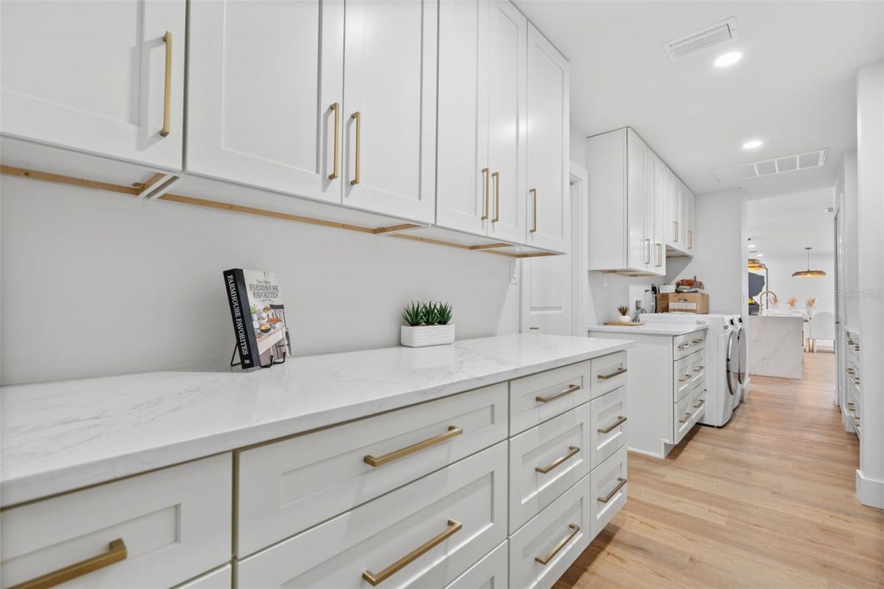 670 Venice Lane, Sarasota, FL 34242 Photo