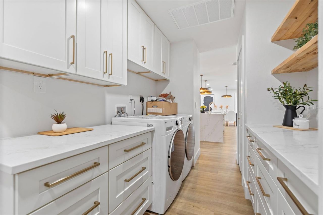670 Venice Lane, Sarasota, FL 34242 Photo