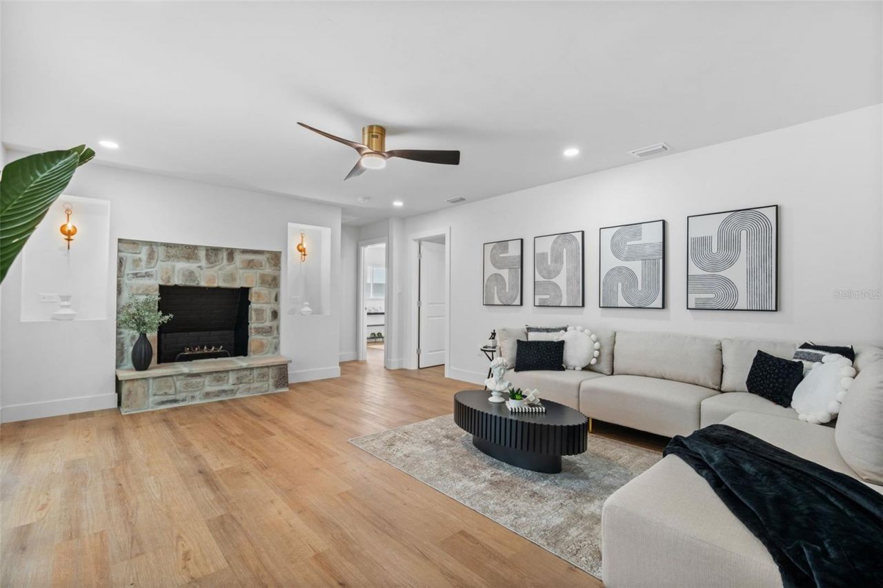 670 Venice Lane, Sarasota, FL 34242 Photo