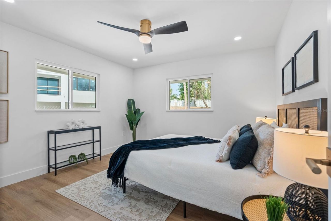 670 Venice Lane, Sarasota, FL 34242 Photo
