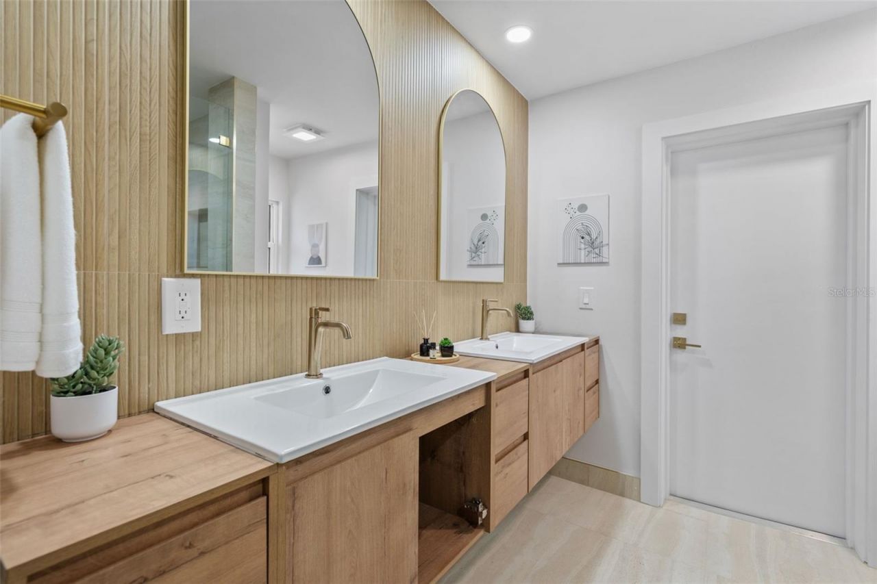 670 Venice Lane, Sarasota, FL 34242 Photo