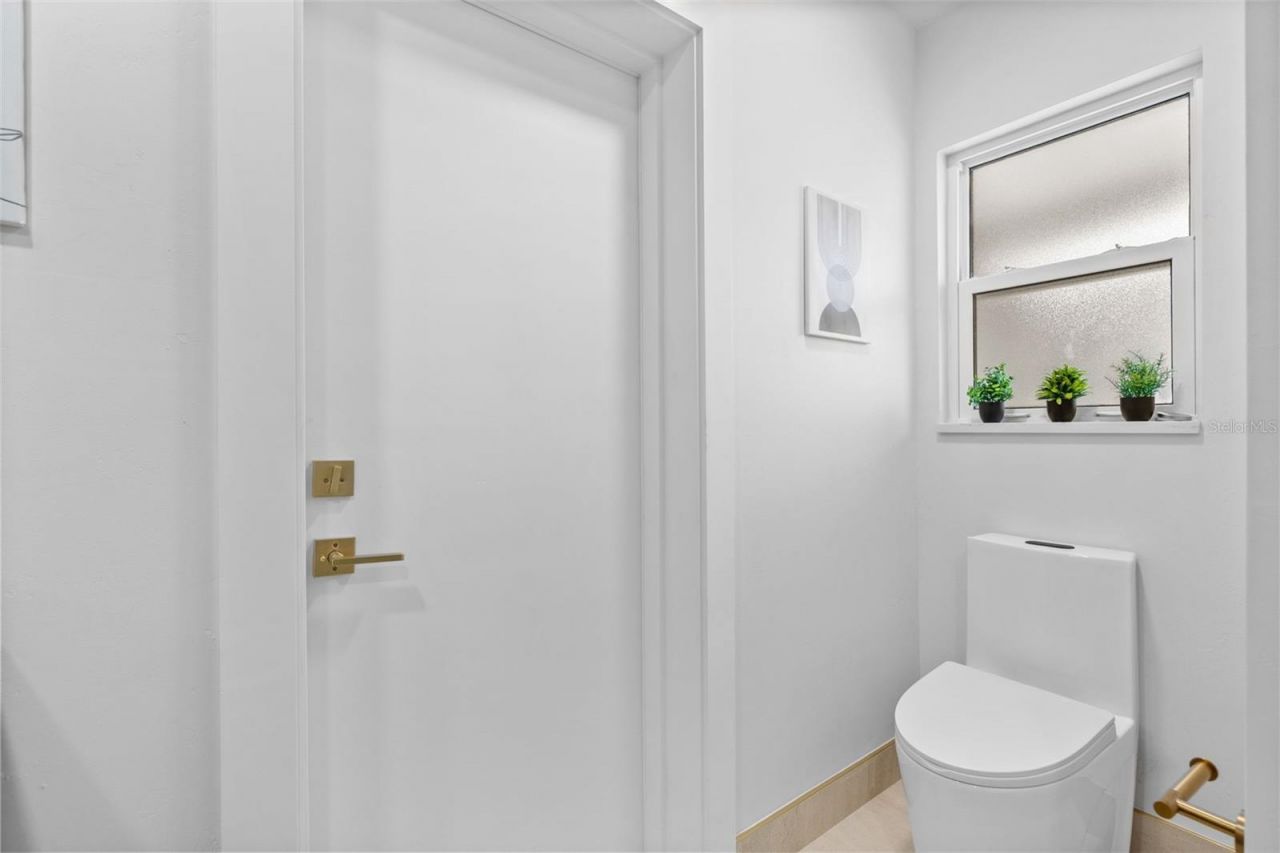 670 Venice Lane, Sarasota, FL 34242 Photo