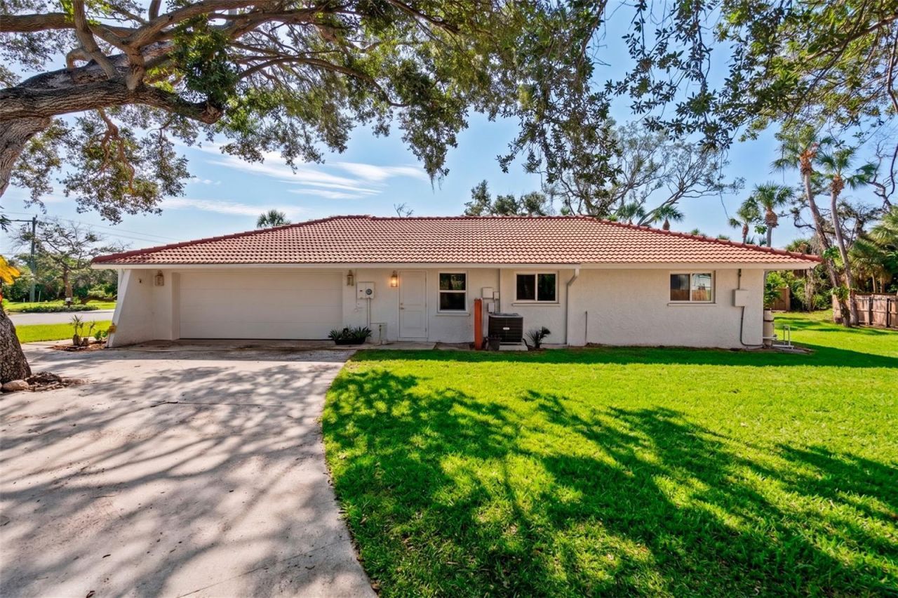670 Venice Lane, Sarasota, FL 34242 Photo