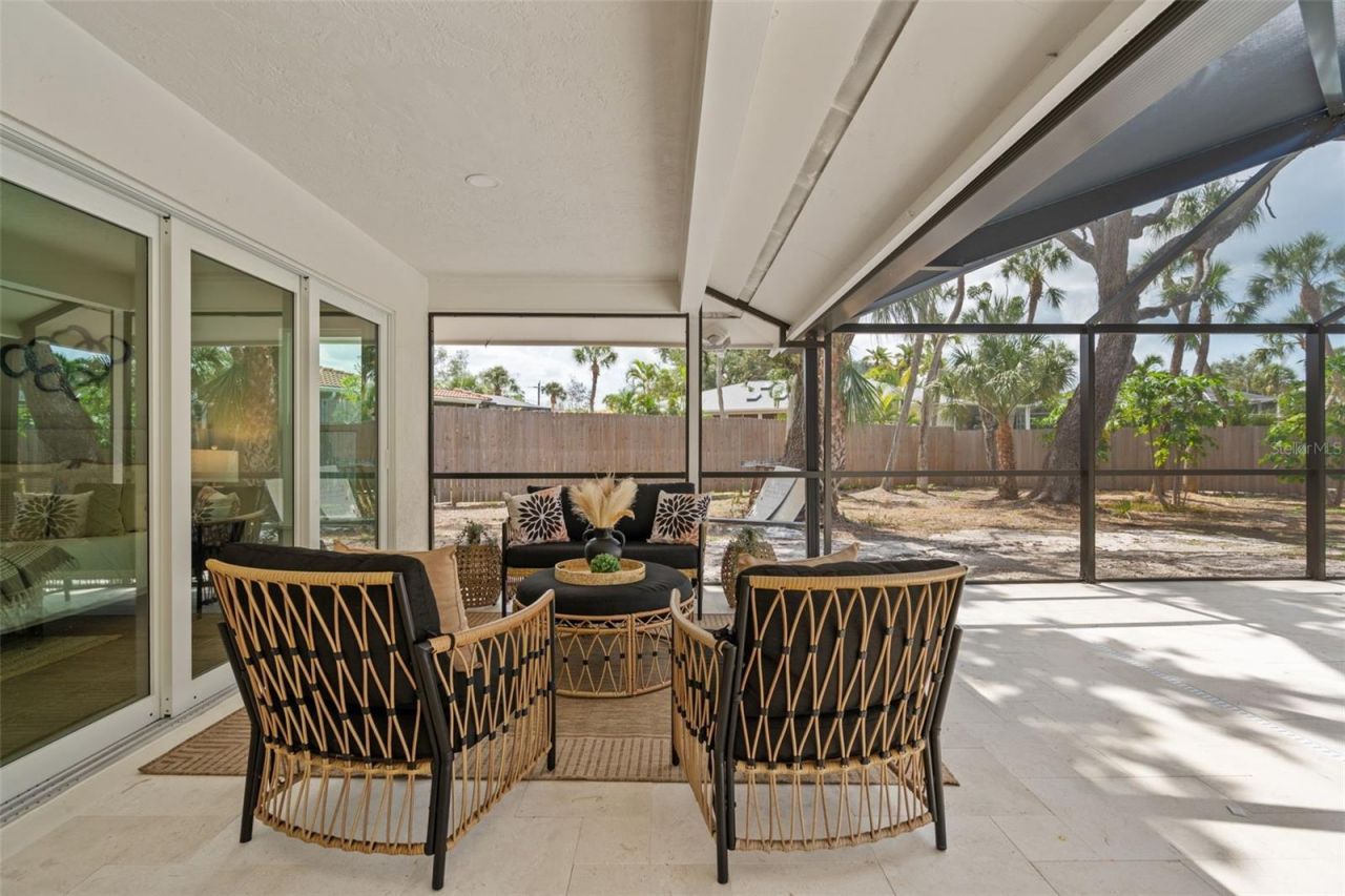 670 Venice Lane, Sarasota, FL 34242 Photo