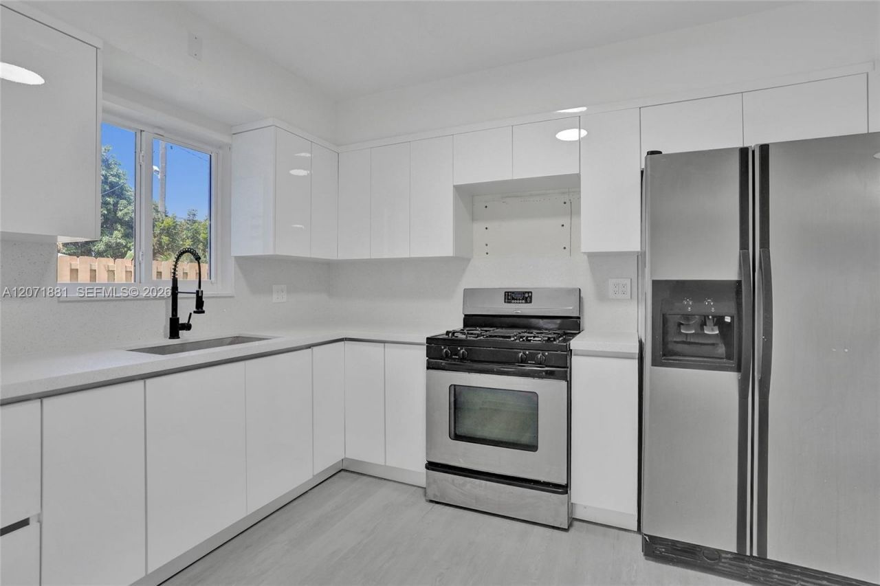 811 Finley Ct, Hollywood, FL 33020 Photo