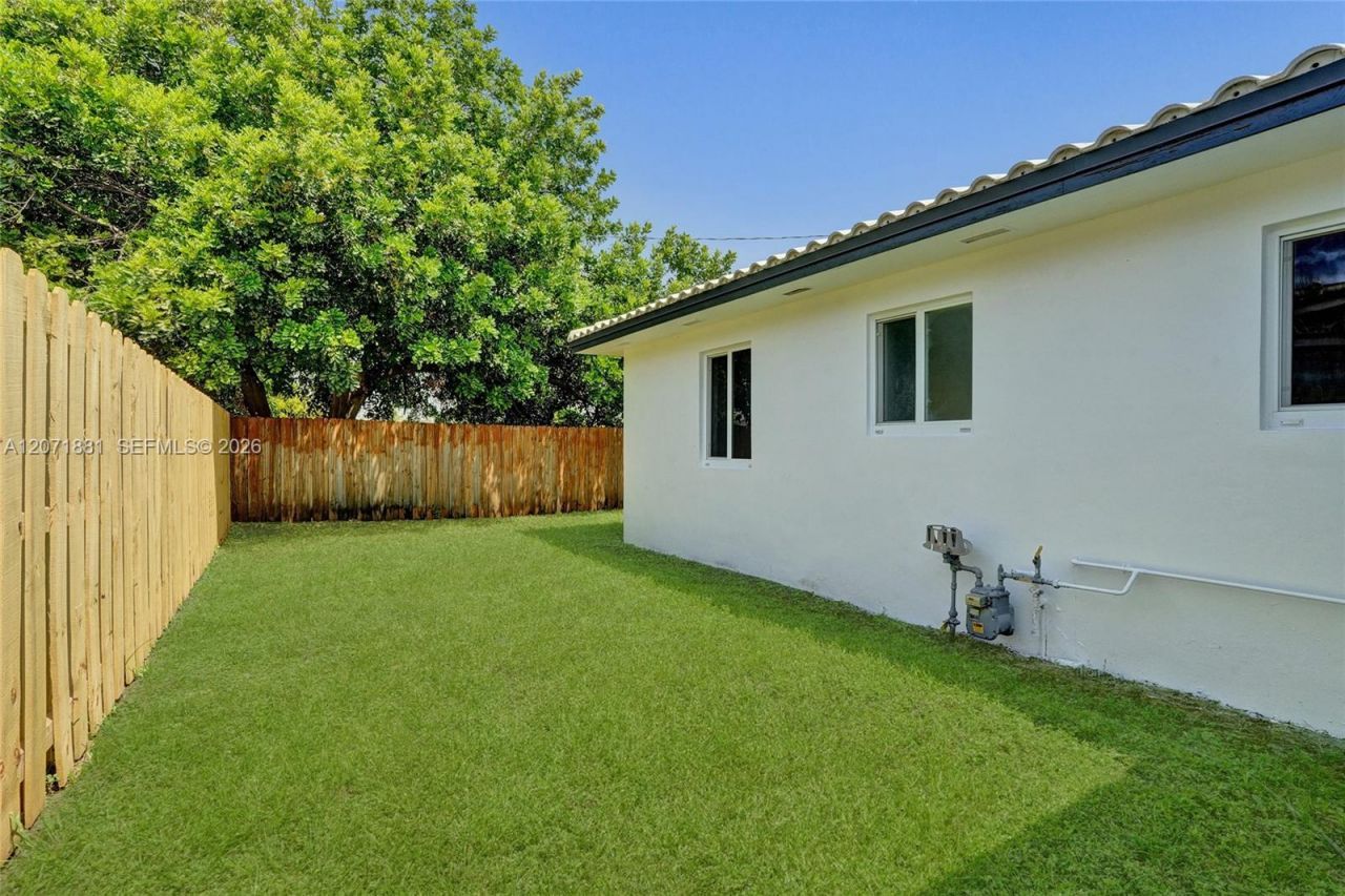 811 Finley Ct, Hollywood, FL 33020 Photo