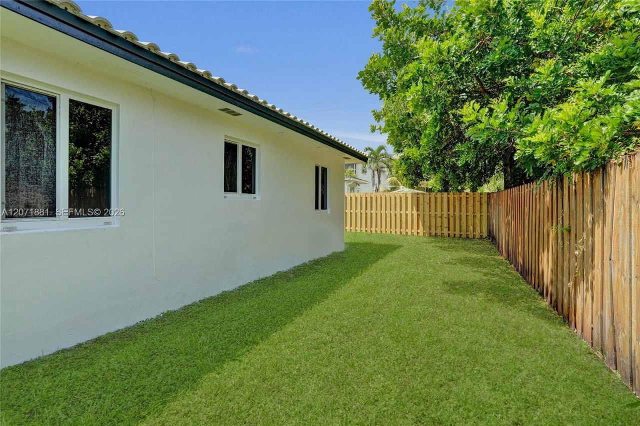 811 Finley Ct, Hollywood, FL 33020 Photo
