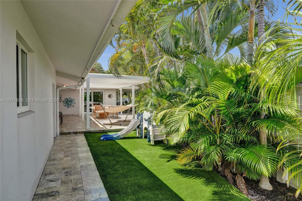 2615 NE 26th St, Fort Lauderdale, FL 33305 Photo
