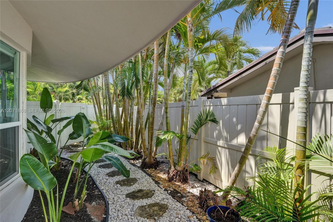 2615 NE 26th St, Fort Lauderdale, FL 33305 Photo