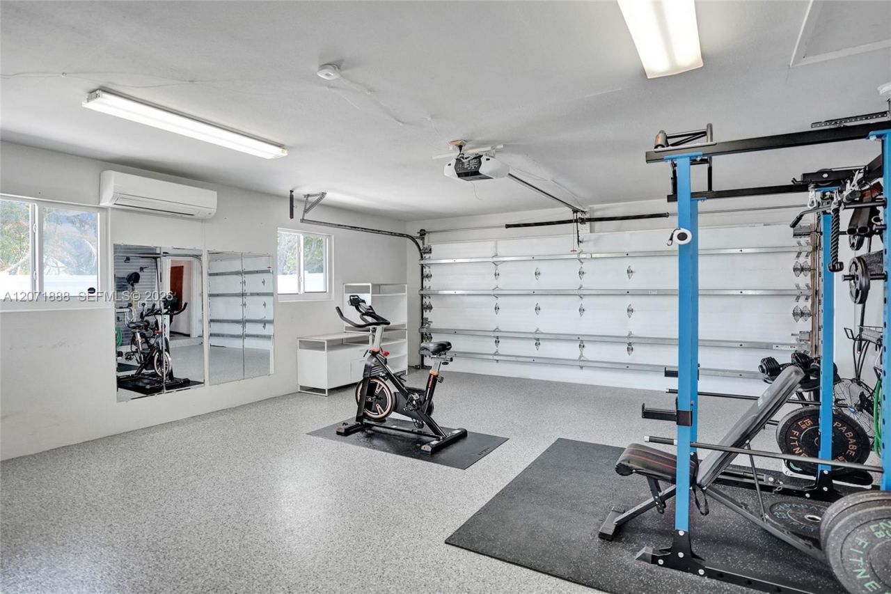 2615 NE 26th St, Fort Lauderdale, FL 33305 Photo