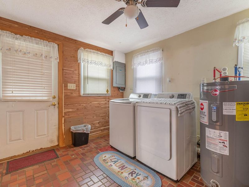 7570 Troy Road, Springfield, OH 45502 Photo 21