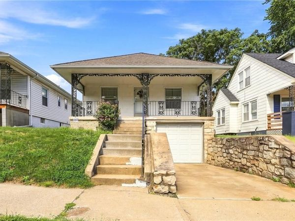 1222 Hardesty Avenue, Kansas City, MO 64127