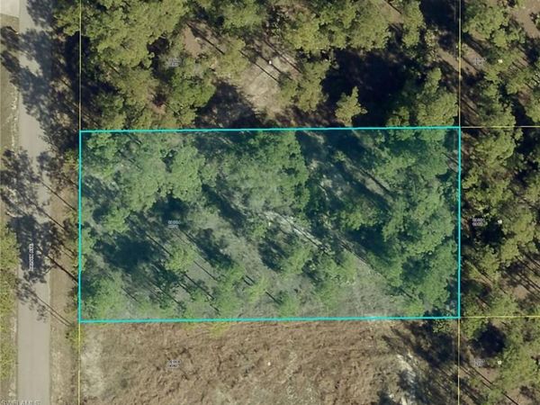 1212 Calvin AVE , LEHIGH ACRES, FL 33972