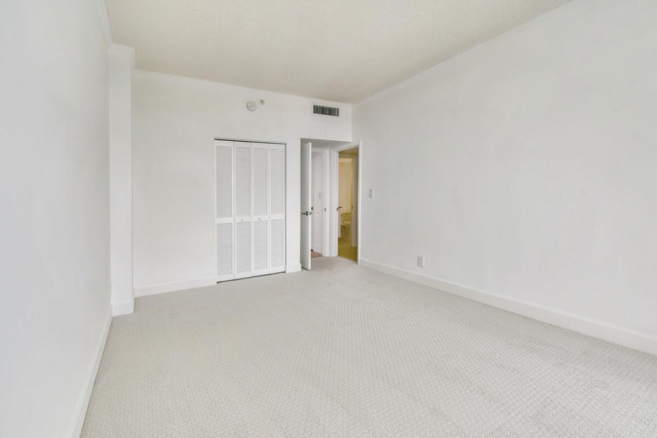 123 Lakeshore Drive, Unit PH45, North Palm Beach, FL 33408 Photo