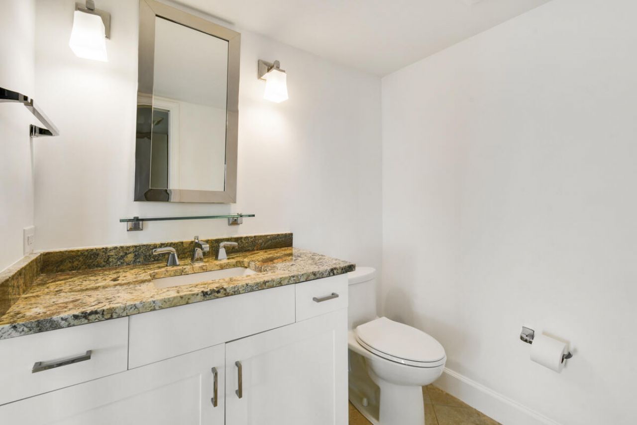 123 Lakeshore Drive, Unit PH45, North Palm Beach, FL 33408 Photo
