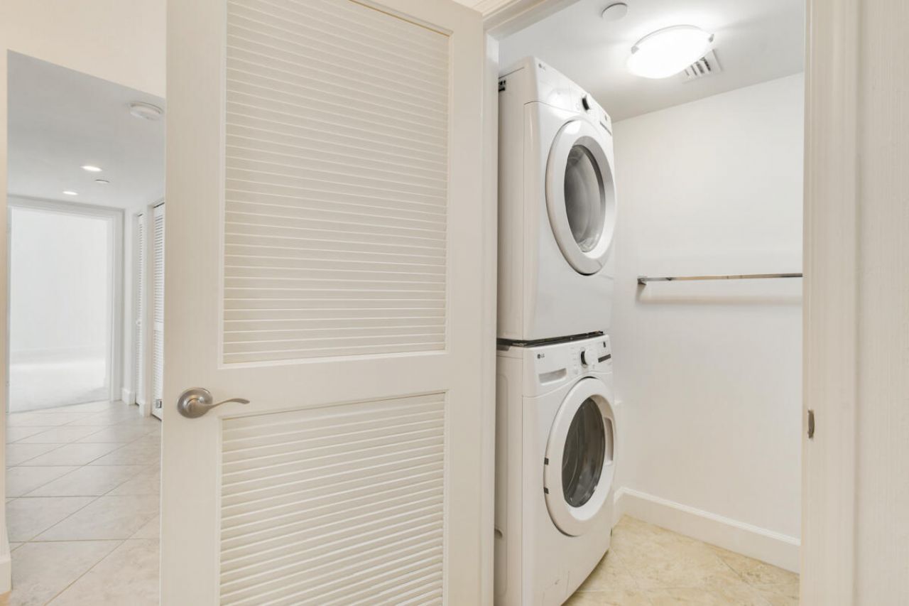 123 Lakeshore Drive, Unit PH45, North Palm Beach, FL 33408 Photo