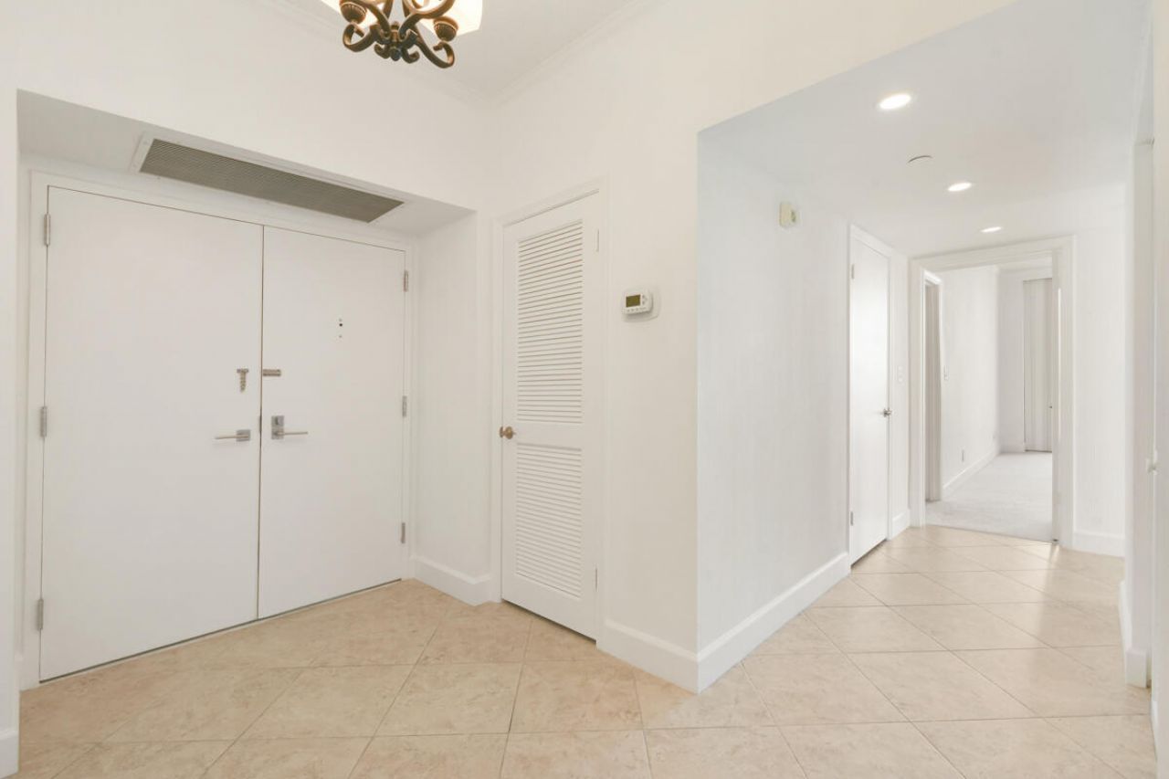 123 Lakeshore Drive, Unit PH45, North Palm Beach, FL 33408 Photo