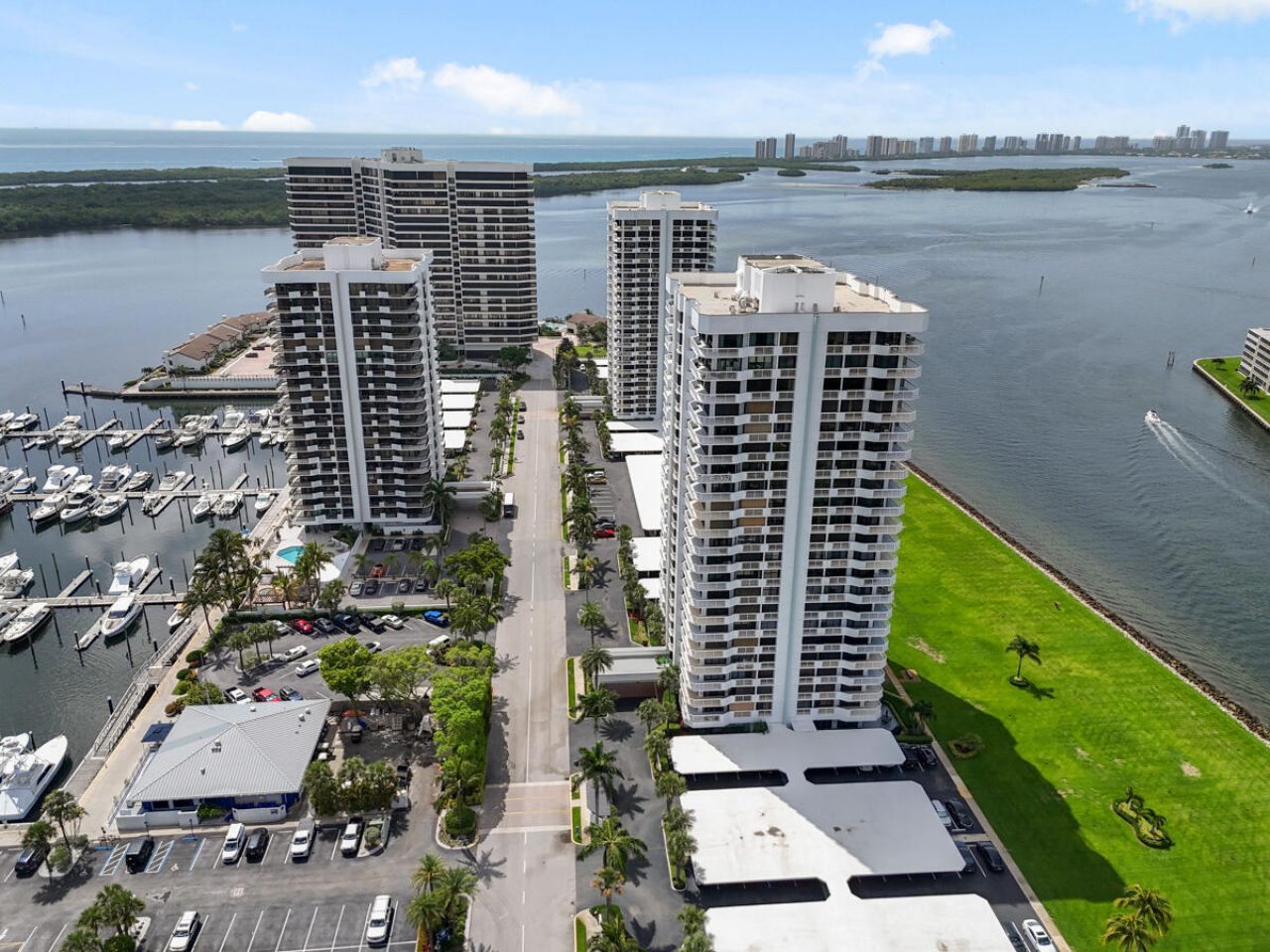 123 Lakeshore Drive, Unit PH45, North Palm Beach, FL 33408 Photo