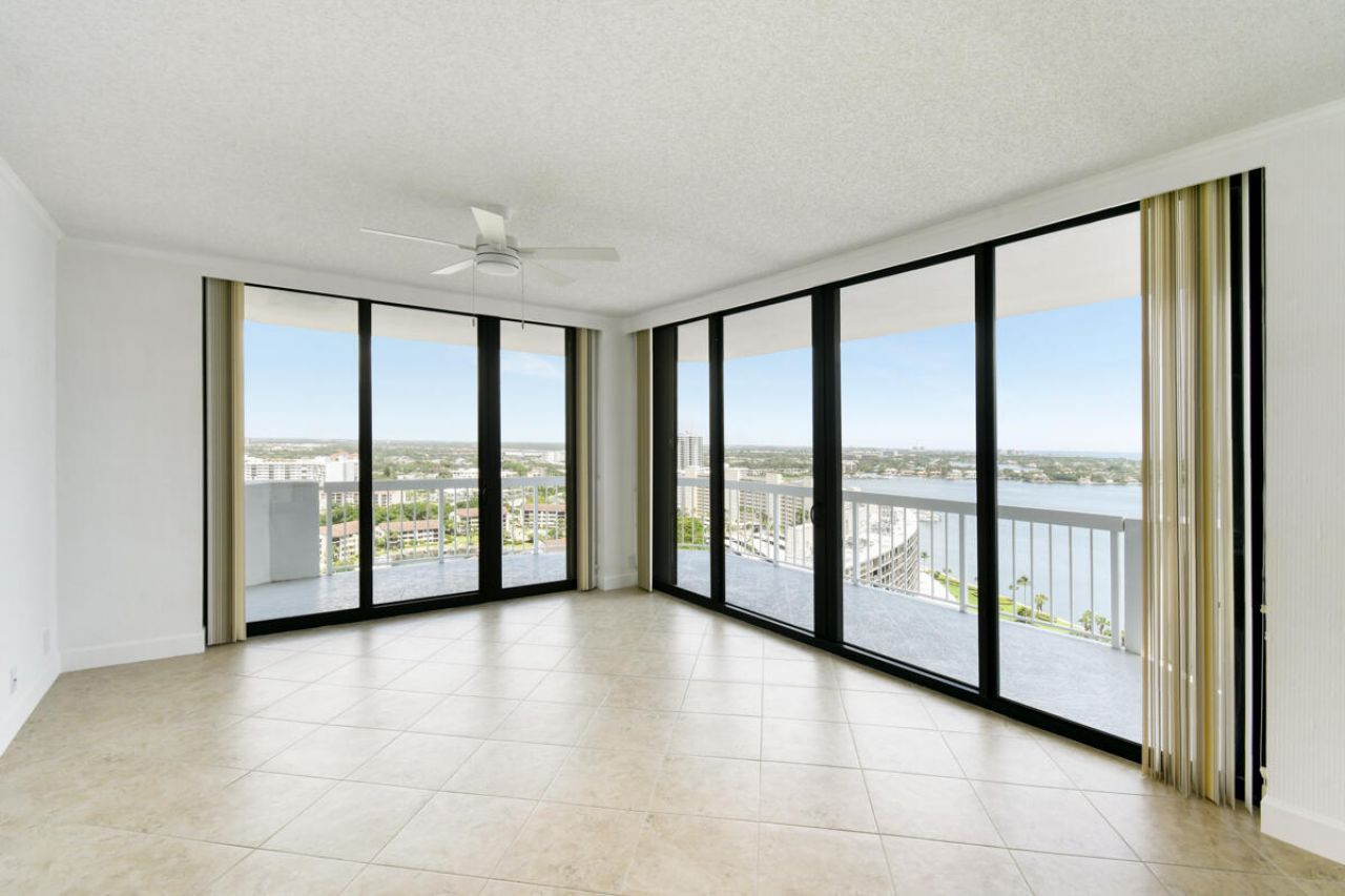 123 Lakeshore Drive, Unit PH45, North Palm Beach, FL 33408 Photo