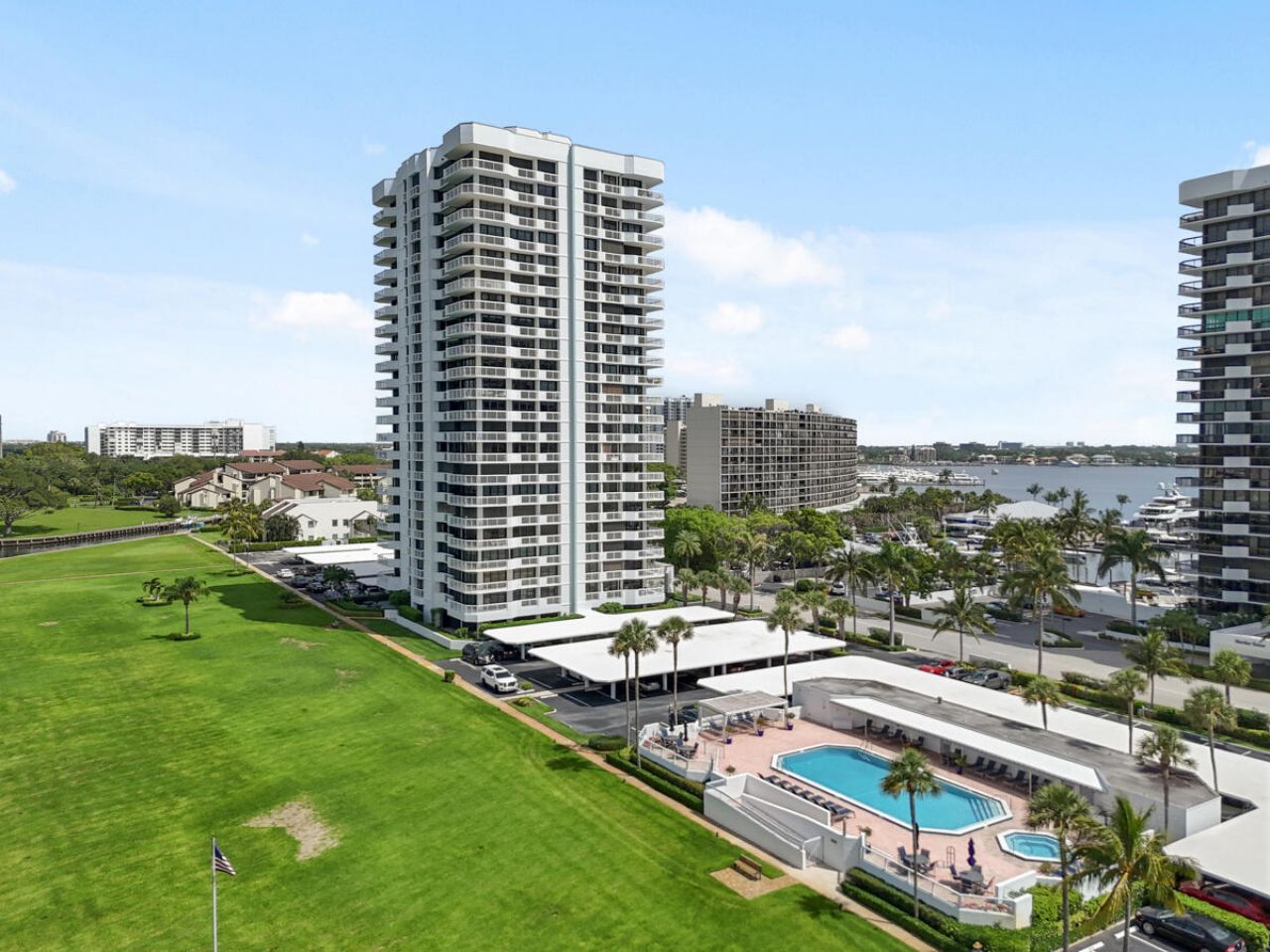 123 Lakeshore Drive, Unit PH45, North Palm Beach, FL 33408 Photo