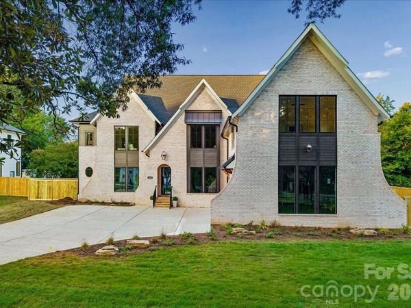 4635 Water Oak Road, Charlotte, NC 28211