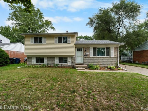 901 Judith Street , Westland, Mi 48186