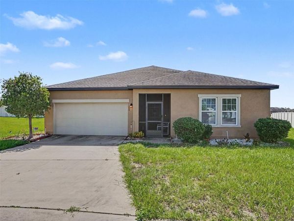 524 BLUE WATER COURT , HAINES CITY, FL 33844