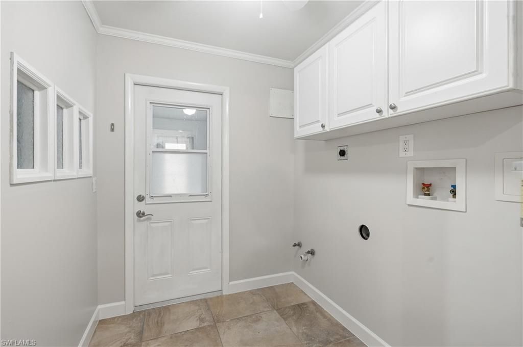 8931 Andover St , Fort Myers, FL 33907 Photo
