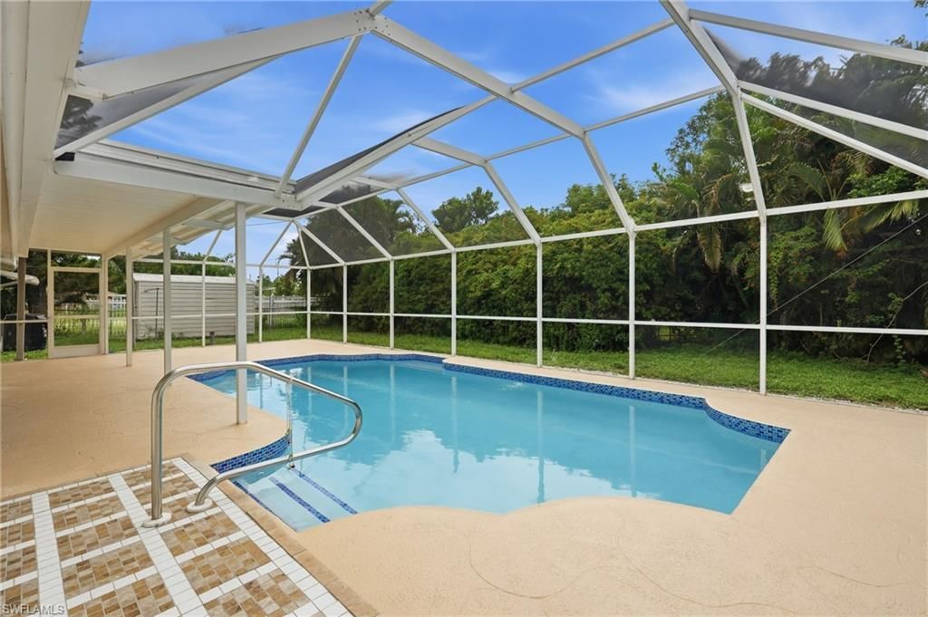 8931 Andover St , Fort Myers, FL 33907 Photo