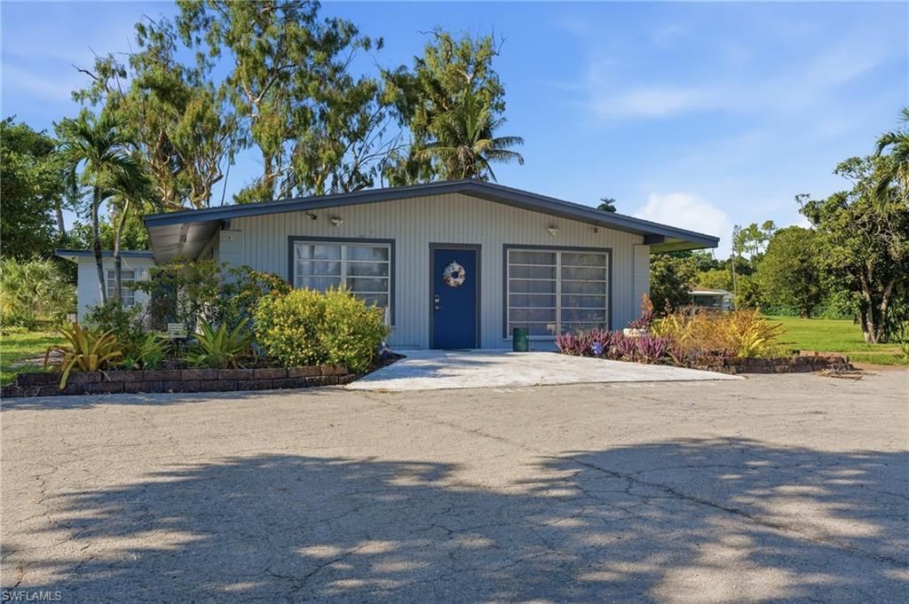 8931 Andover St , Fort Myers, FL 33907 Photo