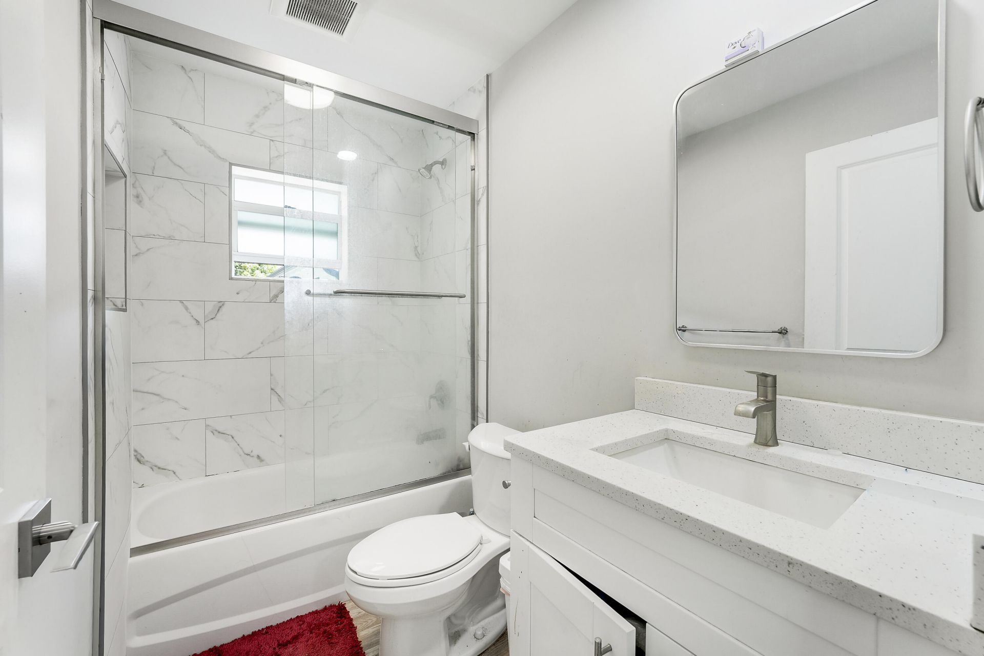 945 32nd Street, West Palm Beach, FL 33407 Photo
