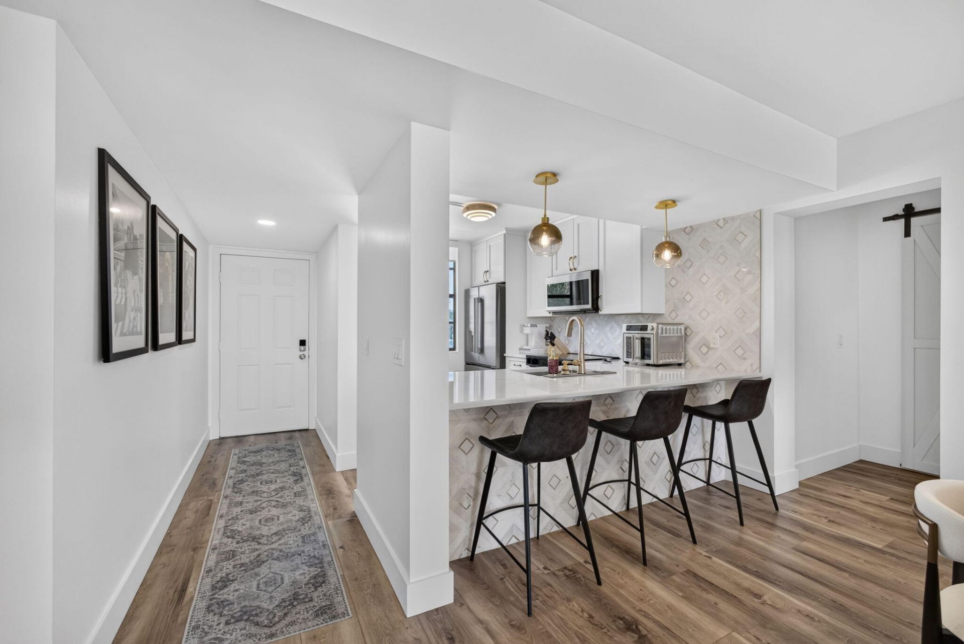 3635 Whitehall Drive, Unit 302, West Palm Beach, FL 33401 Photo