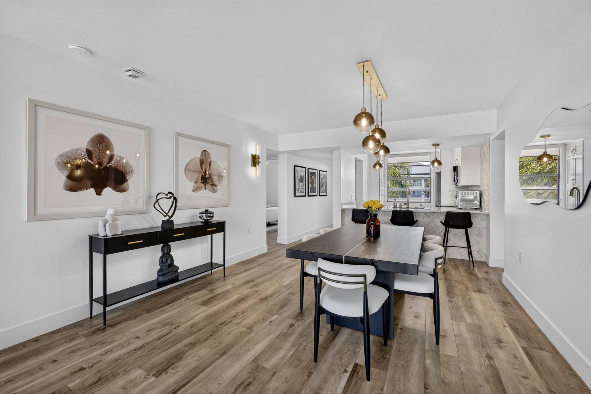 3635 Whitehall Drive, Unit 302, West Palm Beach, FL 33401 Photo
