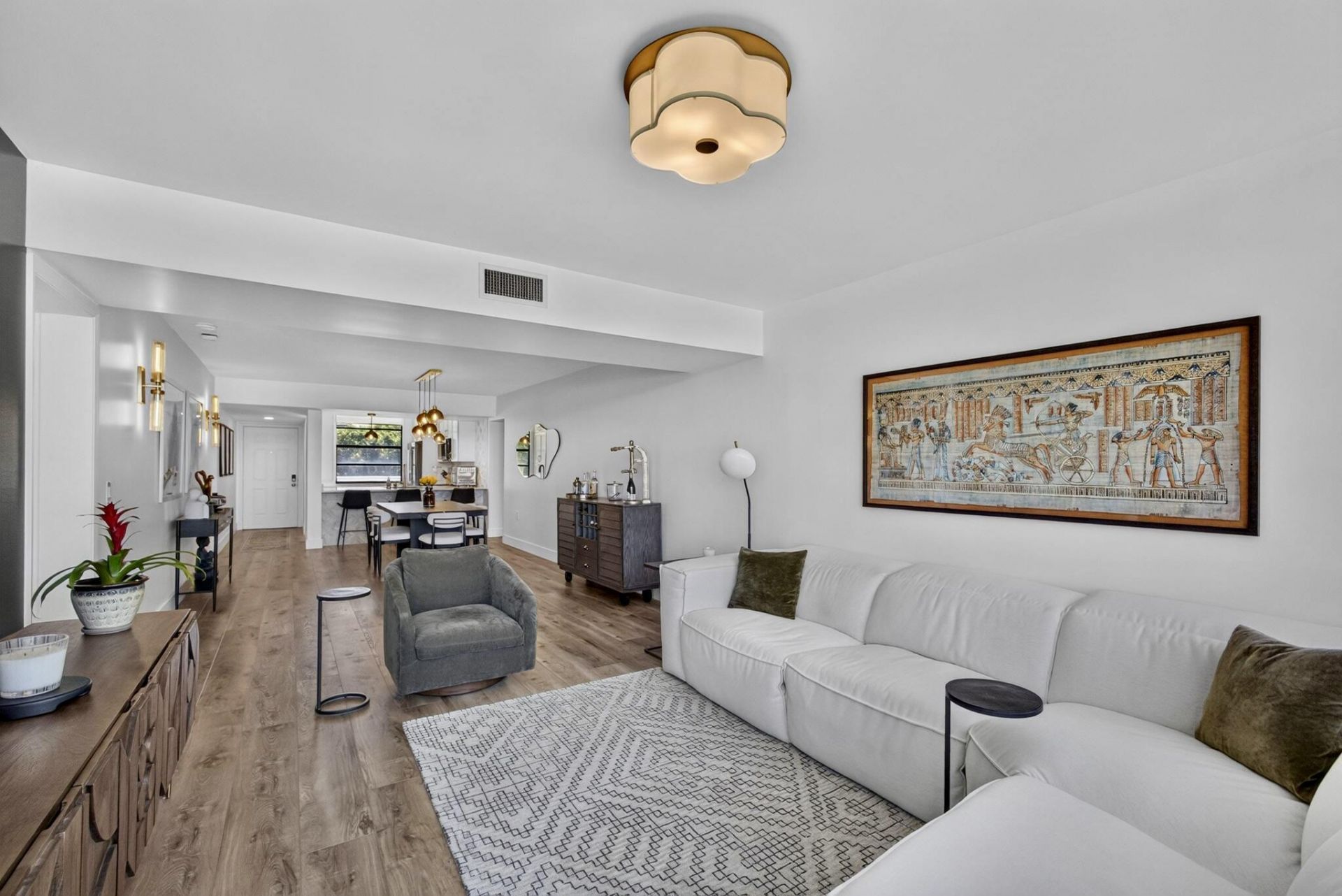 3635 Whitehall Drive, Unit 302, West Palm Beach, FL 33401 Photo