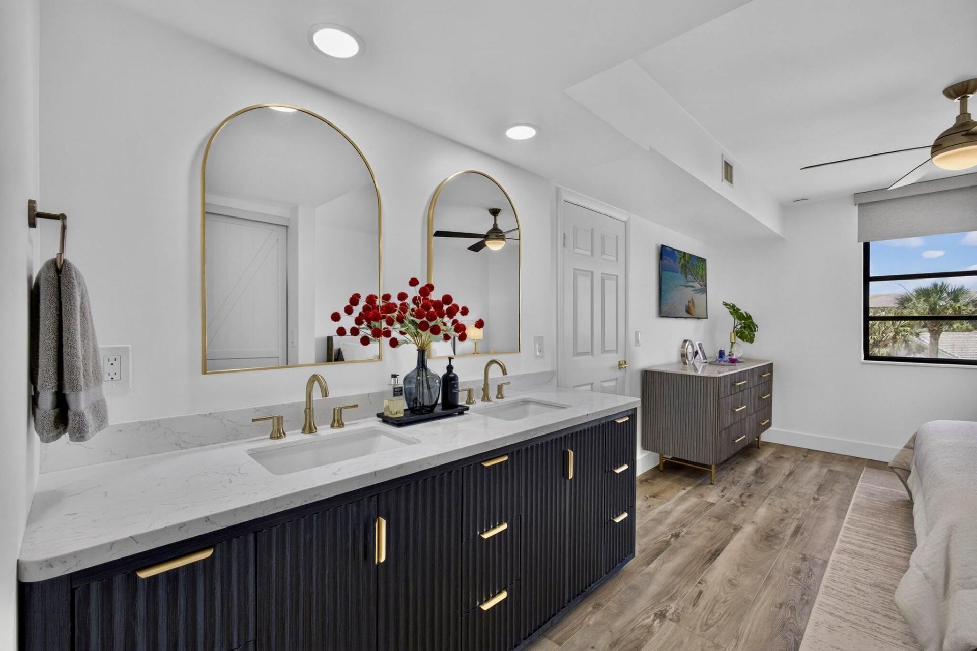 3635 Whitehall Drive, Unit 302, West Palm Beach, FL 33401 Photo