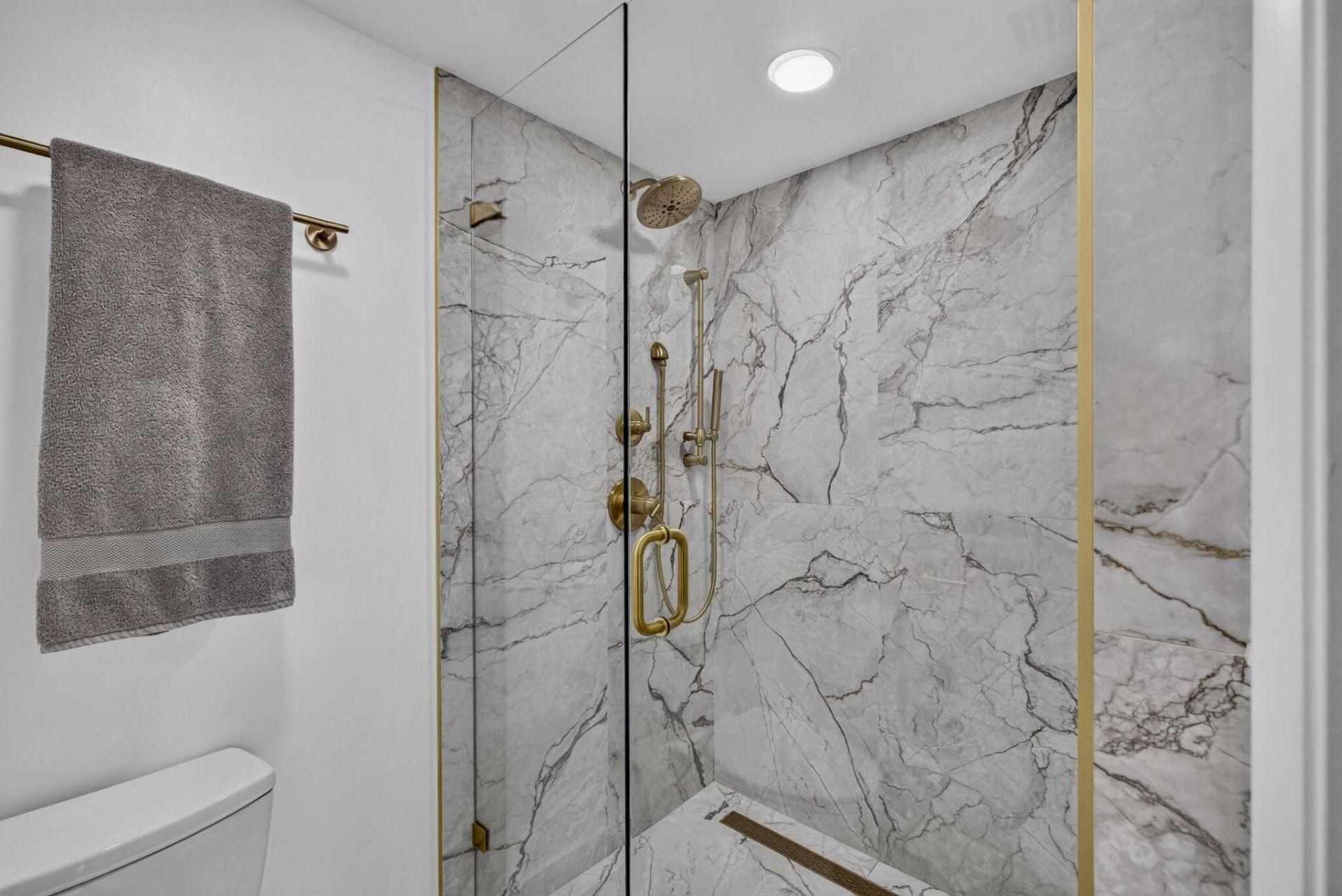 3635 Whitehall Drive, Unit 302, West Palm Beach, FL 33401 Photo