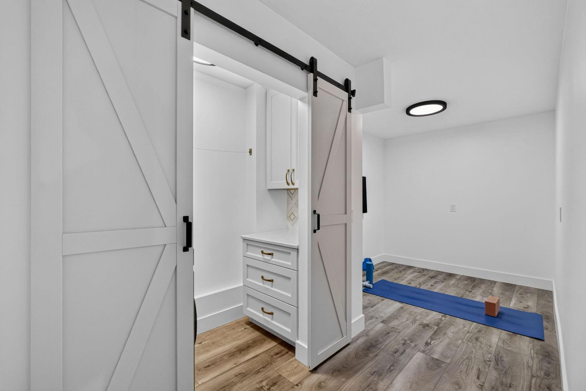 3635 Whitehall Drive, Unit 302, West Palm Beach, FL 33401 Photo