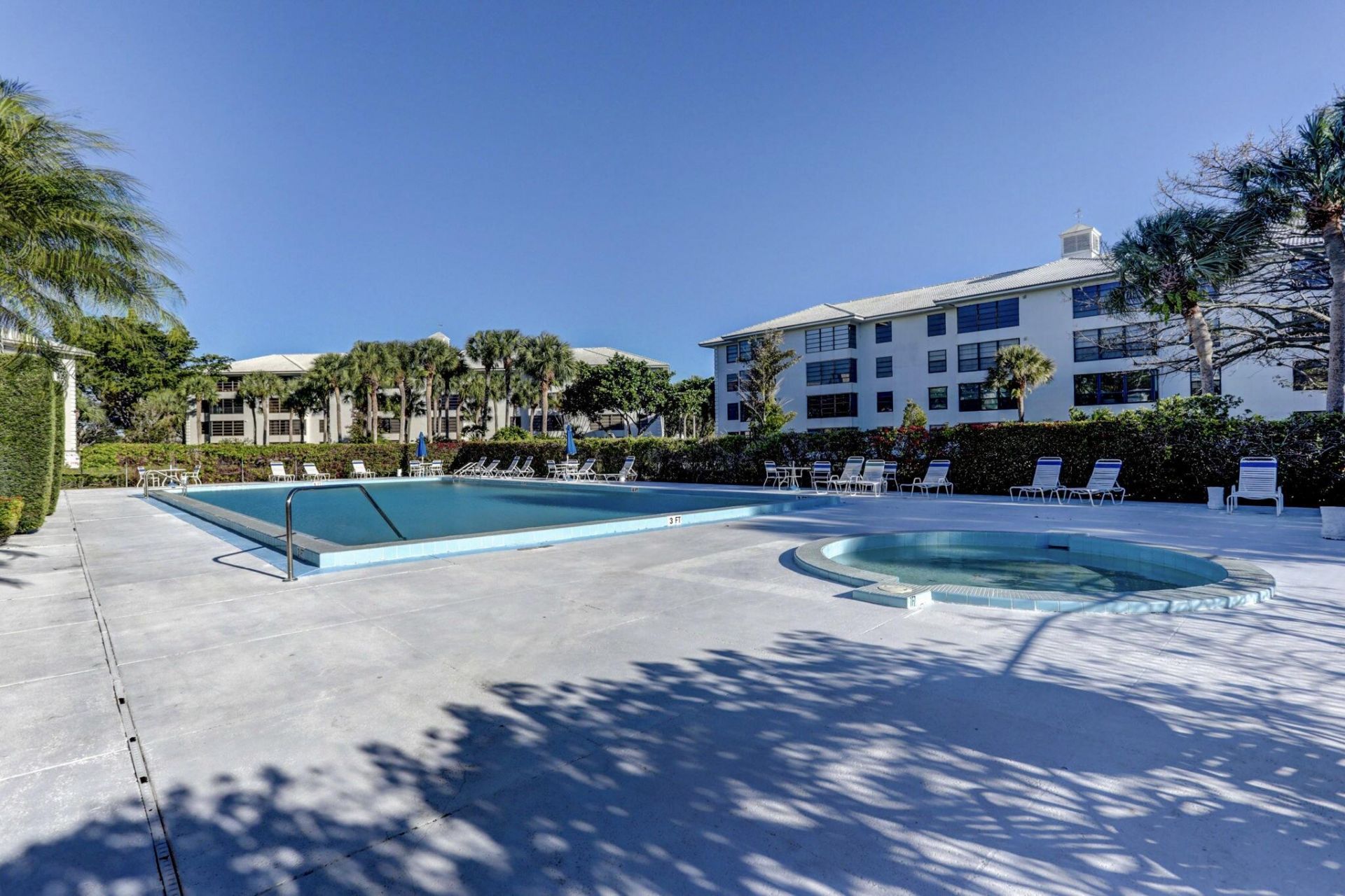 3635 Whitehall Drive, Unit 302, West Palm Beach, FL 33401 Photo