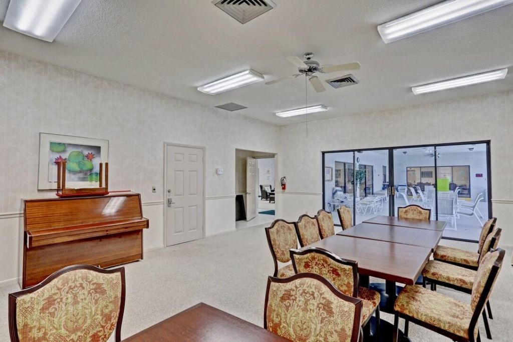 3635 Whitehall Drive, Unit 302, West Palm Beach, FL 33401 Photo