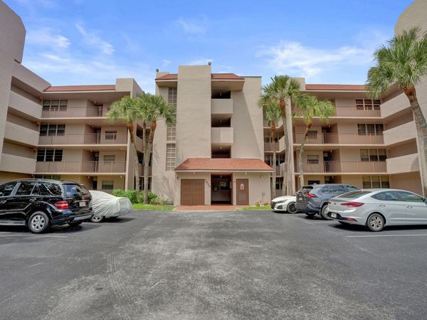 1920 SABAL PALM Drive, Unit 203, Davie, FL 33324