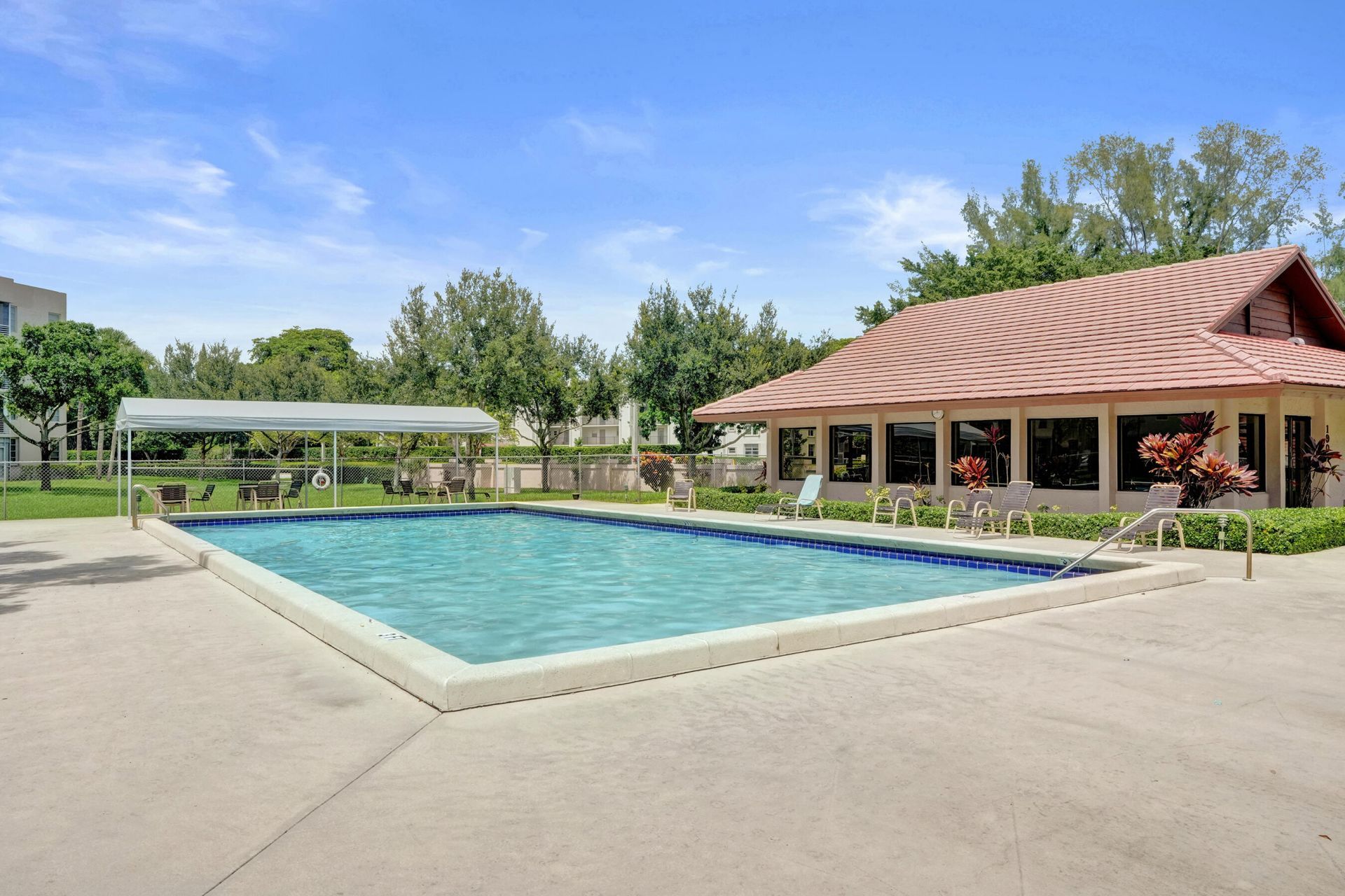 1920 Sabal Palm Drive, Unit 203, Davie, FL 33324 Photo