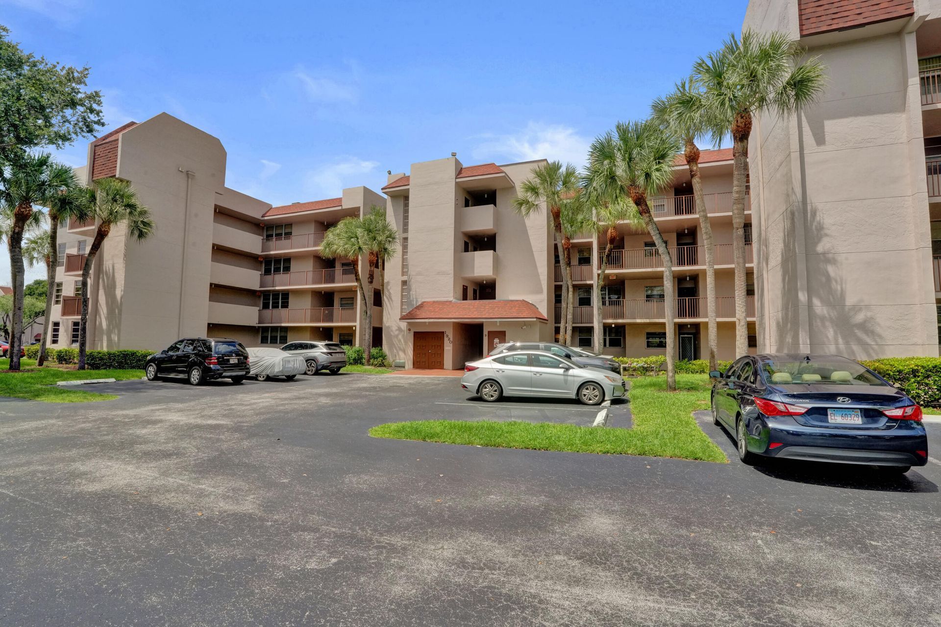 1920 Sabal Palm Drive, Unit 203, Davie, FL 33324 Photo
